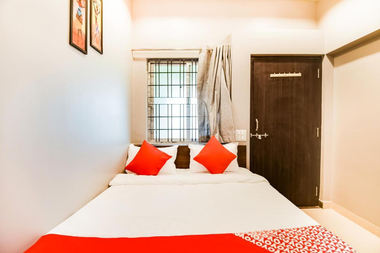 Oyo 60726 Hotel Vrindavan Bilaspur  Exterior photo