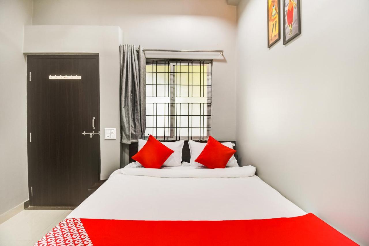 Oyo 60726 Hotel Vrindavan Bilaspur  Exterior photo